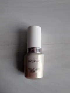 MAQUILLAGE ESSENCE LIQUID オークル10 マキアージュ