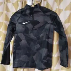 Nike 迷彩柄 長袖ピステ
