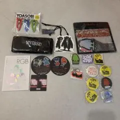 YOASOBI　非売品　未開封　４点セット　ピンズ　チャーム　キーホルダー YOASOBI 非売品 未開封 4点セット ピンズ チャーム キーホルダー