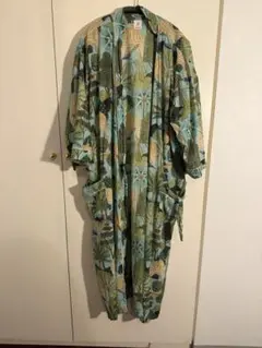 PERIOD FEATURE ガウンのサムネイル