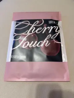 新品未使用　herlipto Cherry Tee '26 チェリー　Tシャツのサムネイル