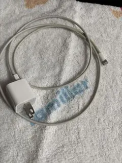 USB Type-A to Lightning 充電ケーブル ホワイト