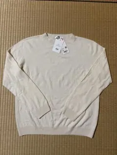 新品未使用　ユニクロ　カシミヤ　クルーネックセーター　オフホワイト XL