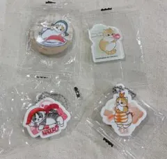 mofusand ×くら寿司　ラバーチャーム　アクリルステッカー　缶バッジ