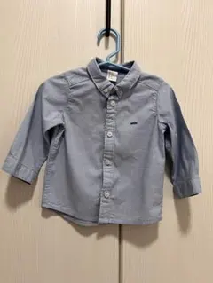 青いボタンダウン長袖シャツ