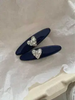 ネイビーブルー ハート型ヘアクリップ 2個セット