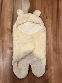 クマ耳付きフリースベビースリーパー