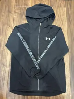 Under Armour ジュニア　アウター　YXL