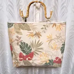 Item thumbnail for item 40447763-e1b3-40e5-9181-d4238d259fd4