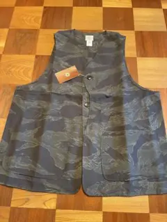 Item thumbnail for item f3366132-f333-47ee-9649-d708e46a1e86