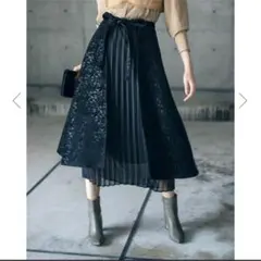 極美品⭐︎Ameri フラワープリント フレアスカート Tomaki様専用】AMERI フラワープリント フレアスカート - メルカリ