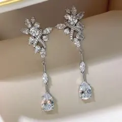 ウエディング　ピアス　ロング　ストーン　輝き　上品　結婚式　華やか　シンプル