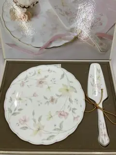 NARUMI ナルミ　花柄ケーキサーバーとプレートセット　Yのサムネイル