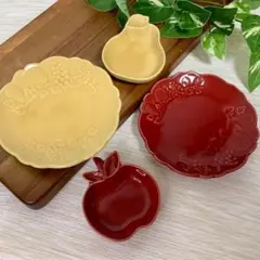 【インスタ映え　新品】北欧風　プレート皿＆小皿　4枚セット　小皿　小物入れ