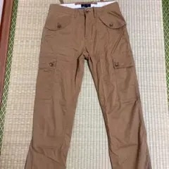 カーゴパンツのサムネイル