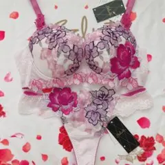 サルート D65/M 06G PU ベトナムの花嫁 リッチヴェール ⭐︎ - メルカリ