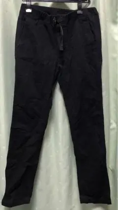 【ユニクロ】メンズブラック ストレートデニム　調節ベルト付　S 柔らか