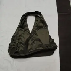 【２月7日まで搭載】オリーブグリーン ショルダーバッグ ボタン付き