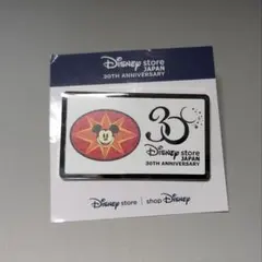 Disney store 30周年記念ピンバッジ