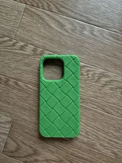 未使用品級 BOTTEGA VENETA グリーン iPhone16proケース - メルカリ