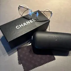 CHANEL サングラス スクエア メタル ホワイトのサムネイル