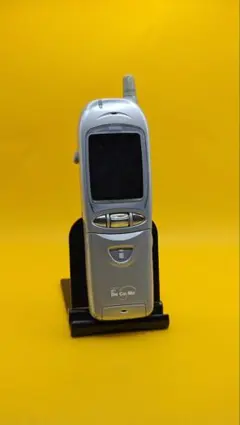 DOCOMO D502i 本体 - メルカリ