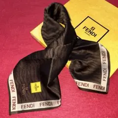 フェンディハンカチスカーフアニマルゼブラロゴ刺繍　男女兼用　新品