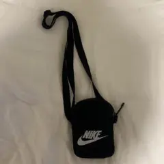 Nike ブラック サコッシュ メッシュ