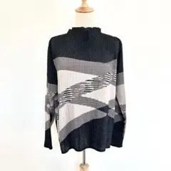 DUSOL✨薄手トップス【9】ストレッチ　長袖トップス　プルオーバー