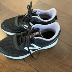 New Balance キッズスニーカー ブラック/パープル20センチ