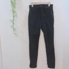 【ユニクロ】ブラック　ジーンズ　レディース　27インチ