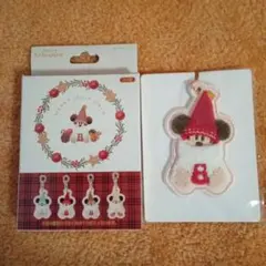 ディズニークリスマス2025 リルリンリン　キーチェーン　赤