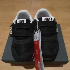 新品 New Balance キッズ スニーカー ブラック 14cmのサムネイル