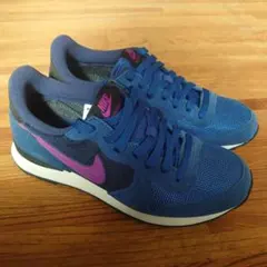 新品　NIKE　インターナショナリスト　スニーカー　24.5cm