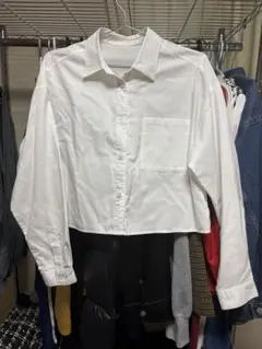ホワイト シャツ