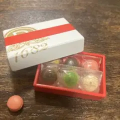 ガチャ　銘菓　マカロン