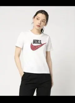 NIKE クロップド丈 手書き風 ロゴ Tシャツ ホワイト