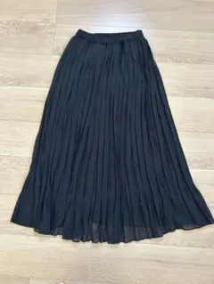 Femicite クールカレアン 黒 プリーツスカート　S〜M レディース