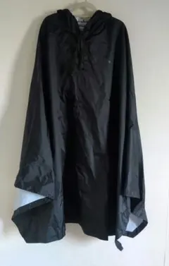 Nana様専用　コロンビア　ポンチョ　黒色