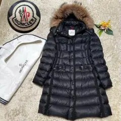 訳あり美品 モンクレール エルミファー ブラック ダウンコート ロゴワッペンS