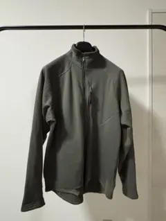 Patagonia R1 フリース MARS アルファグリーン