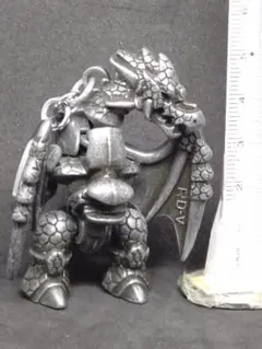 ★ドラゴン モチーフ メタルキーホルダー RD-V★
