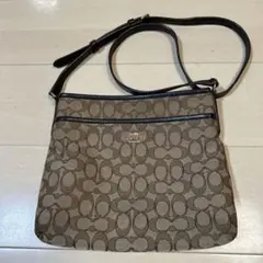 COACHシグネチャーショルダーバッグ