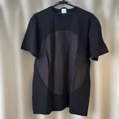 黒 円形デザイン Tシャツ