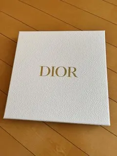 Dior ギフトボックス