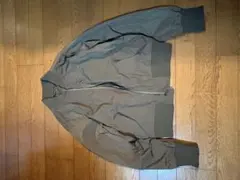 GU ブルゾン カーキ サイズLのサムネイル