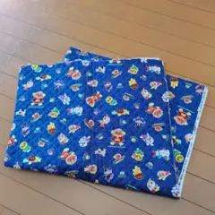 アンパンマン　アニメキャラクター キルティング生地 青色