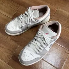 NIKE AIR JORDAN 1 LOW グレー ホワイト