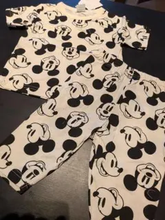 100サイズ　Disney　ミッキー　Mickey　上下　セットアップ