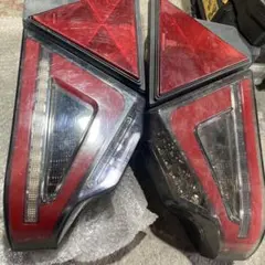 鉄フレーム外します　小糸製作所 オールLED テールランプ　右？ 鉄フレーム外します 小糸製作所 オールLED テールランプ 右？ - メルカリ